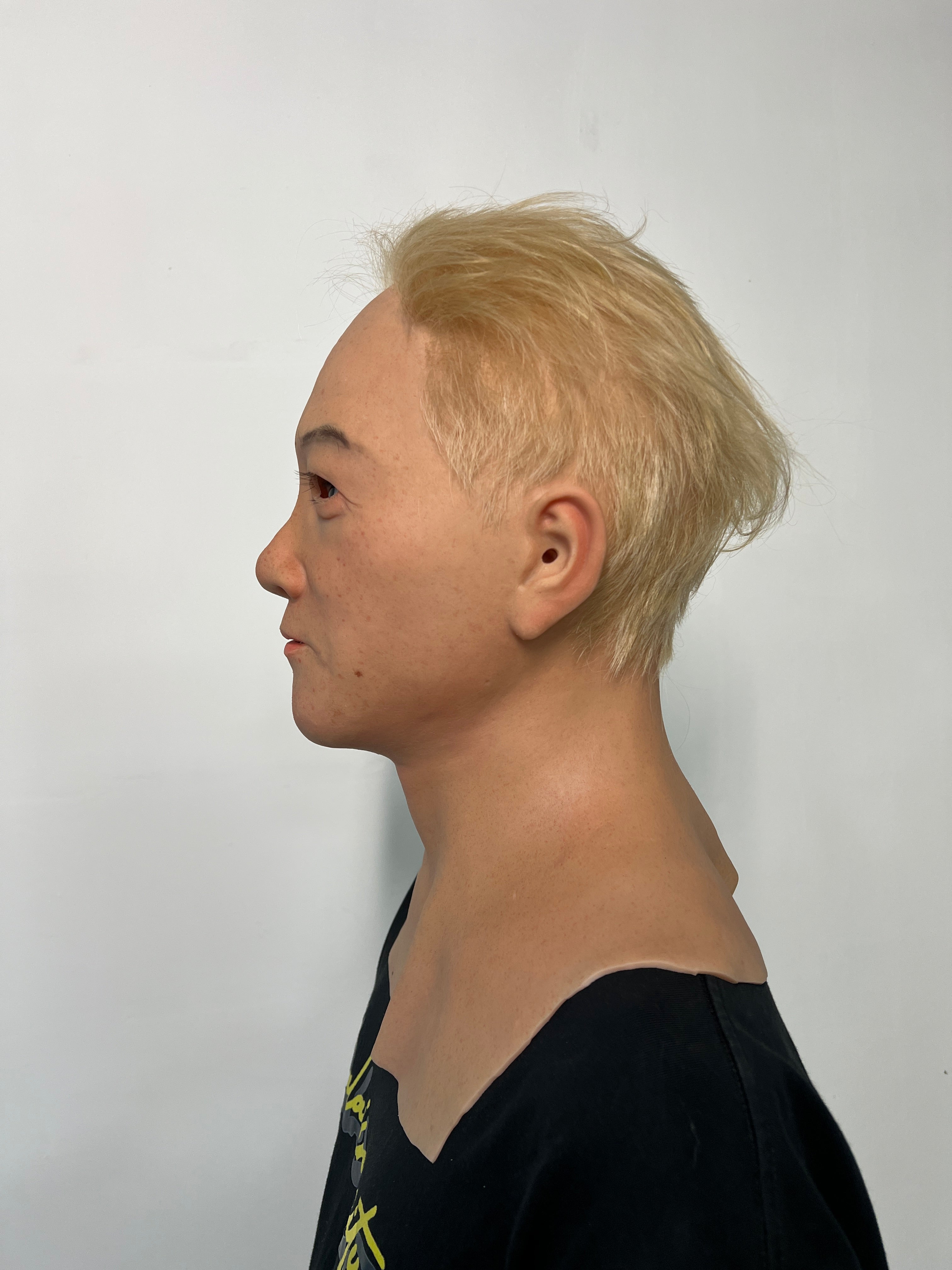 Ultra Realistic Female Silicone Mask Full Head – Natural Middle Aged Woman Mask with Short Hair for Disguise, Cosplay & Film