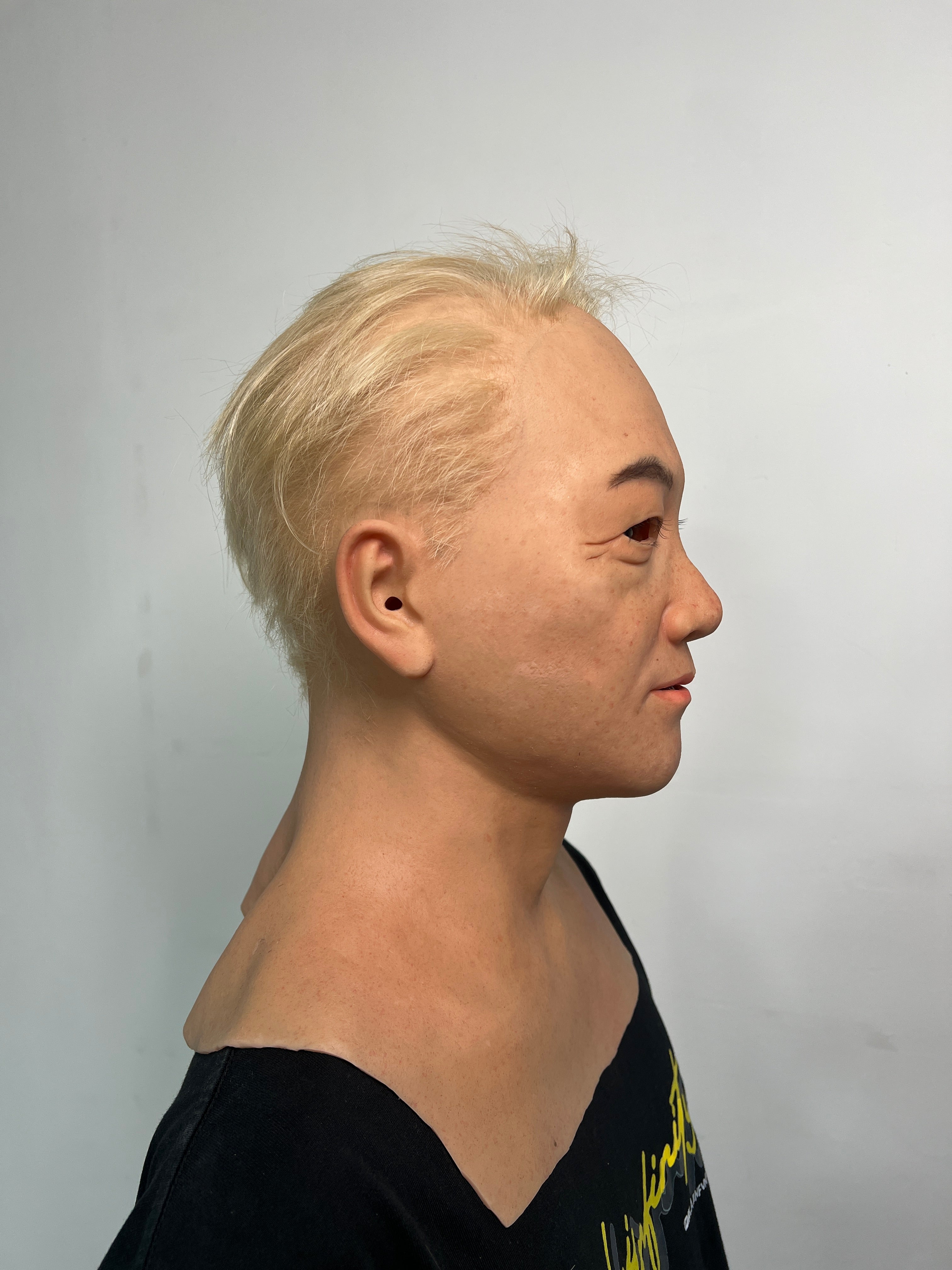 Ultra Realistic Female Silicone Mask Full Head – Natural Middle Aged Woman Mask with Short Hair for Disguise, Cosplay & Film