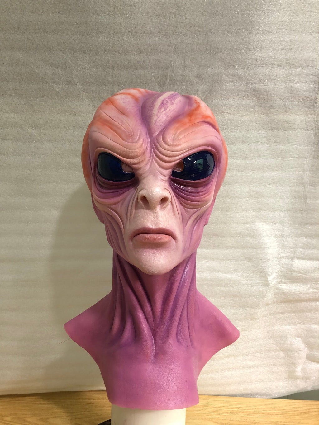 Realistic Alien Silicone Mask Full Head – Sci-Fi Extraterrestrial Mask for Cosplay, Film & Prank