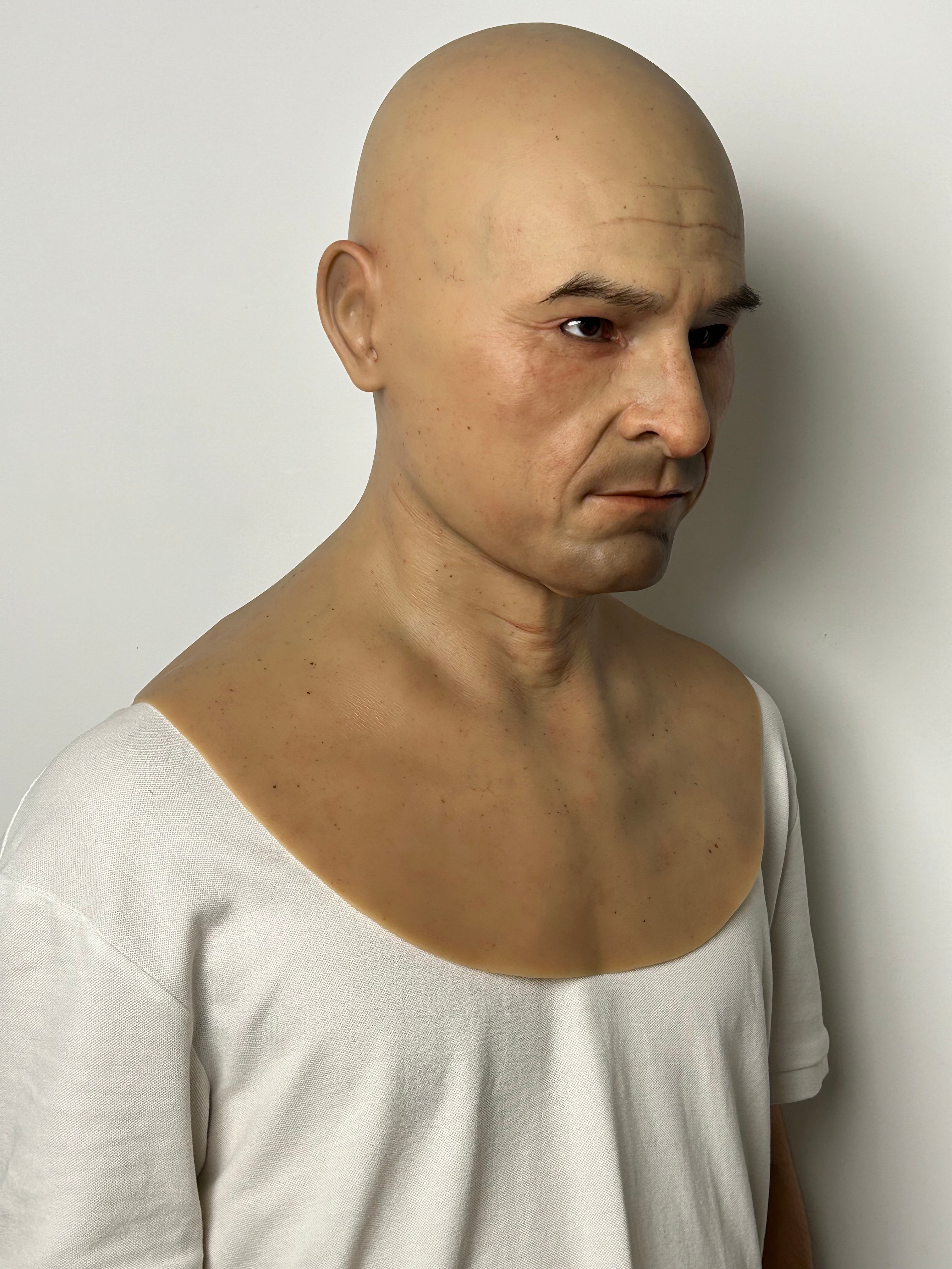 Ultra Realistic Bald Old Man Silicone Mask Full Head – Elderly Male Cosplay Mask for Film, Halloween & FX
