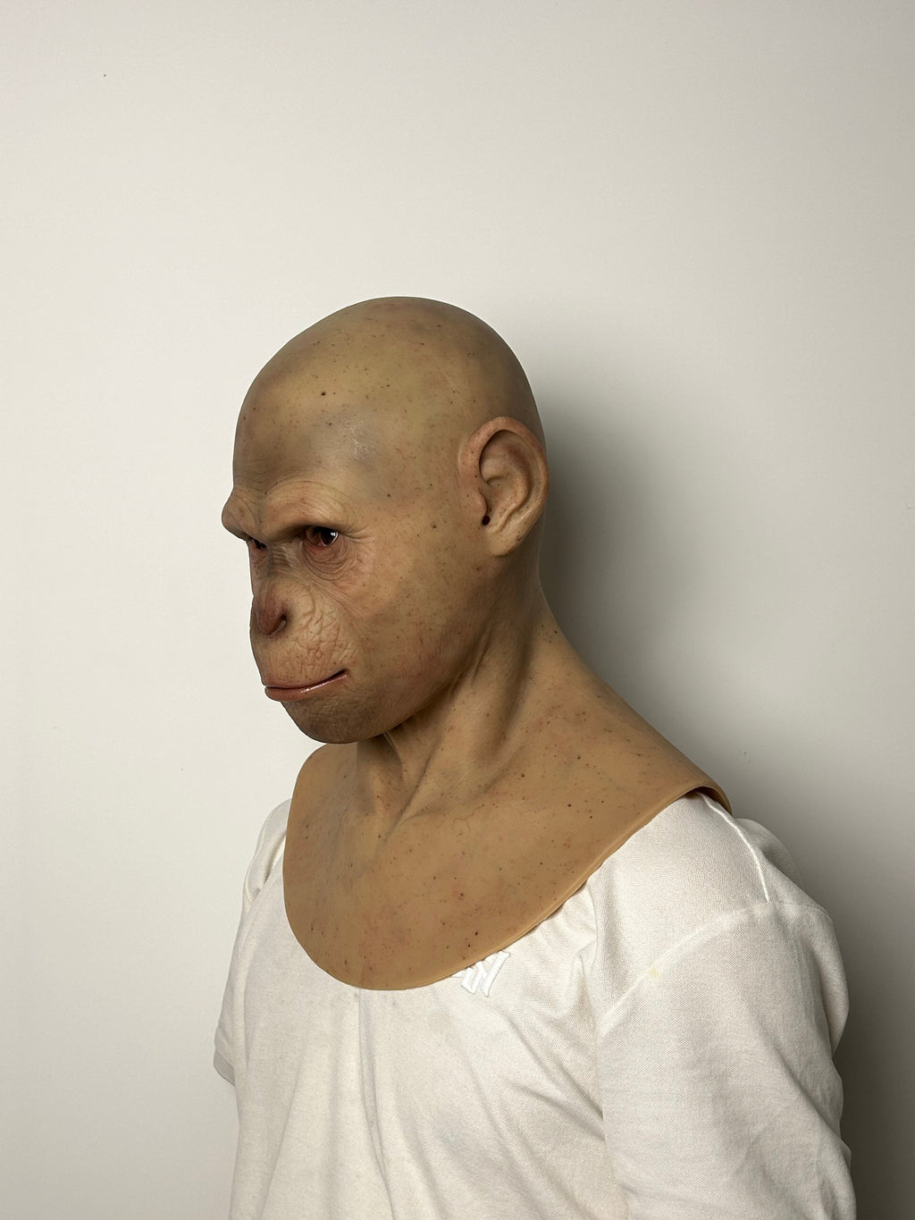 Ultra Realistic Primate Mask Full Head – Hyper Detailed Ape Silicone Mask for Cosplay, Film & Halloween
