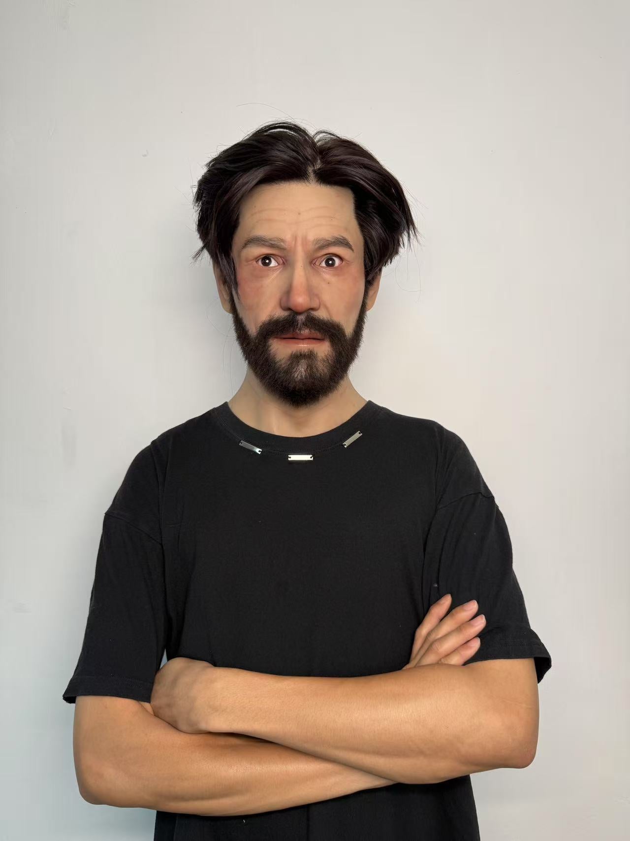 Ultra Realistic Silicone Mask with Hair & Beard – Natural Male Face Disguise for Film, Social Experiments & Content Creation
