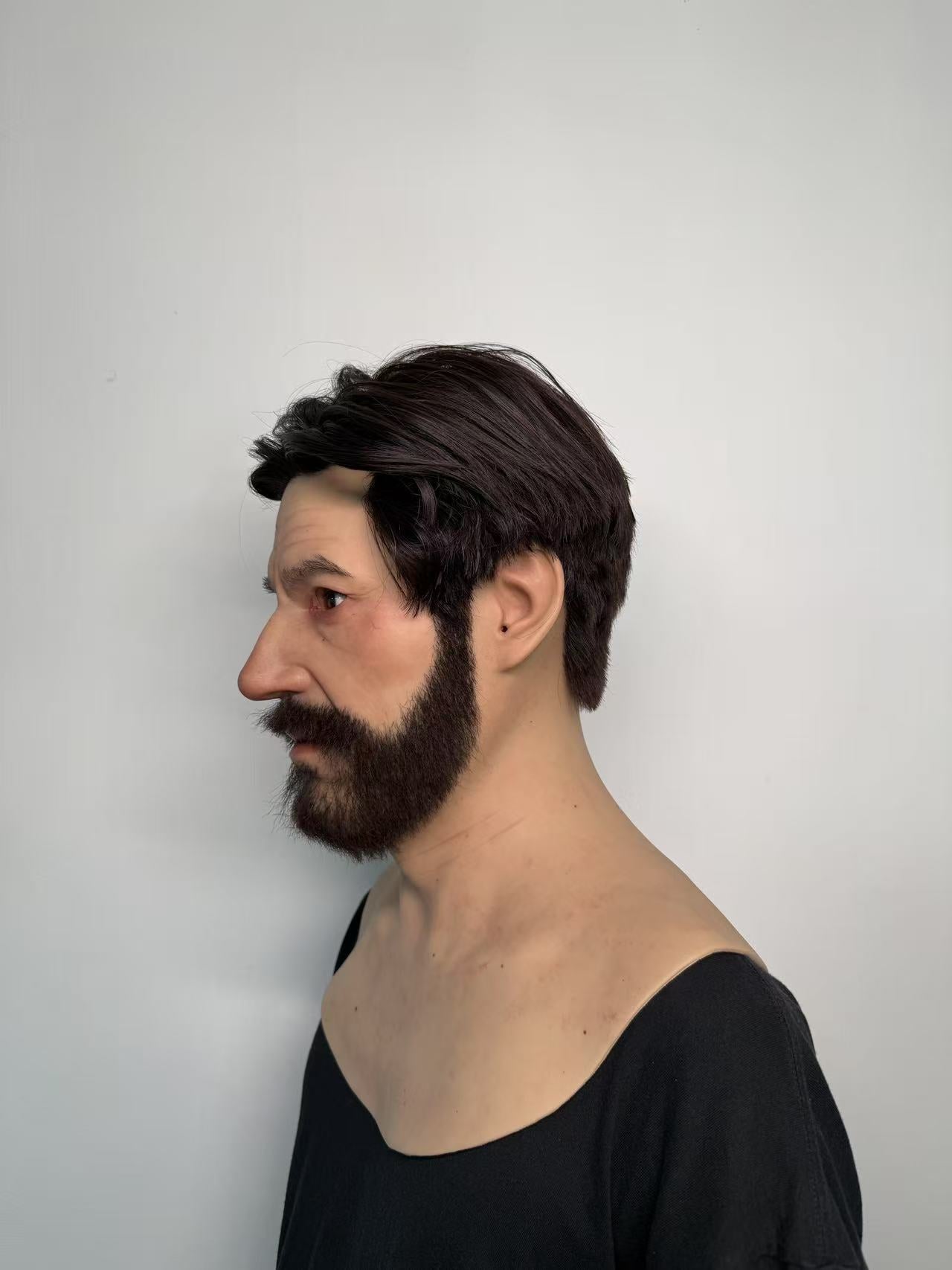 Ultra Realistic Silicone Mask with Hair & Beard – Natural Male Face Disguise for Film, Social Experiments & Content Creation