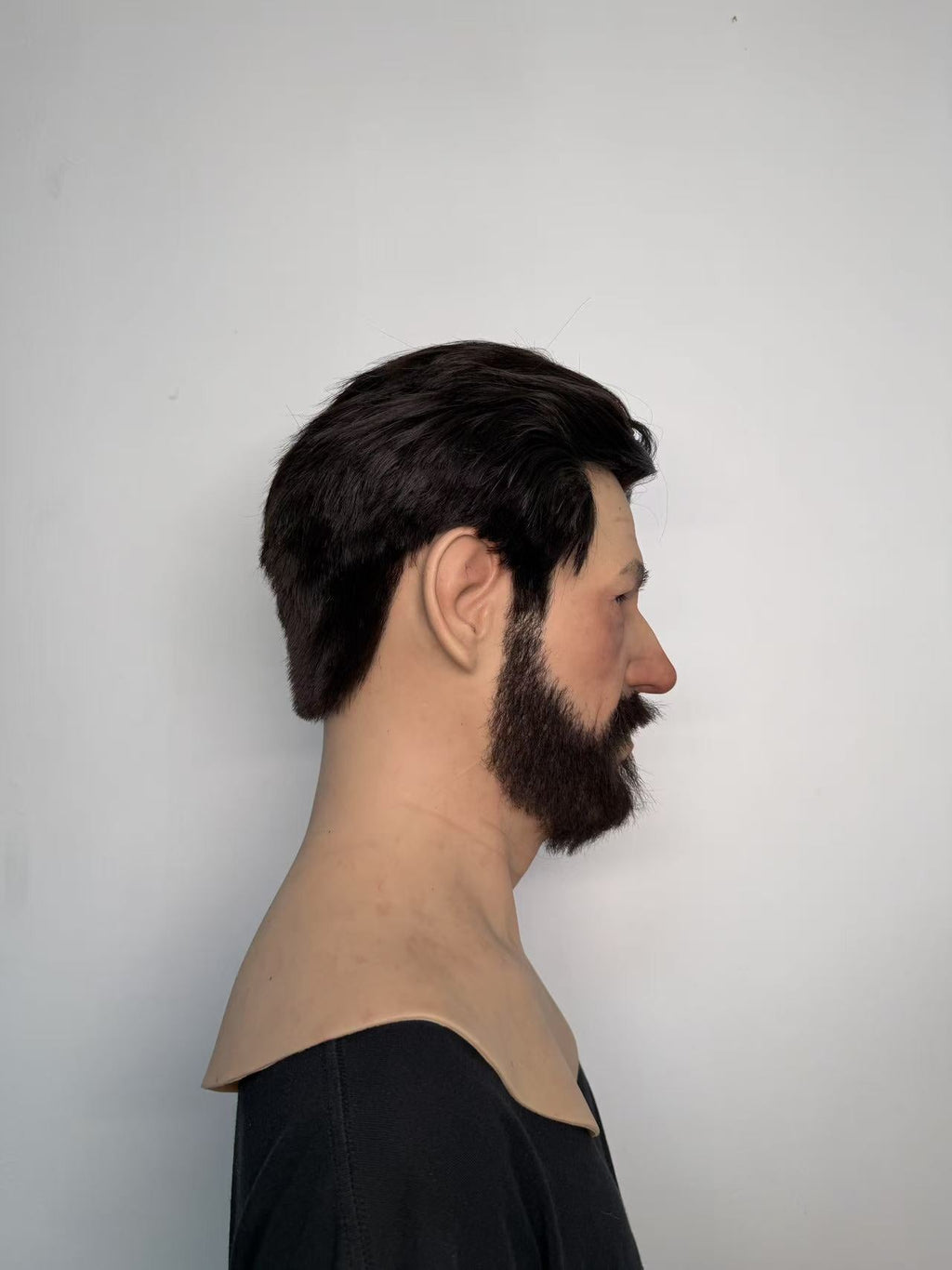 Ultra Realistic Silicone Mask with Hair & Beard – Natural Male Face Disguise for Film, Social Experiments & Content Creation