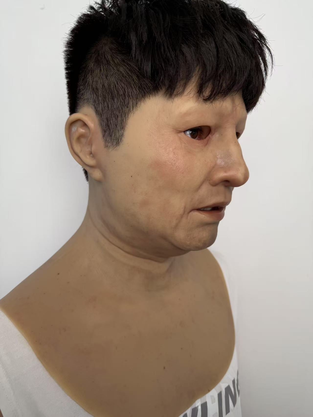 Ultra Realistic Silicone Mask with Hair – Natural Middle-Aged Human Disguise Mask for Film & Social Experiments