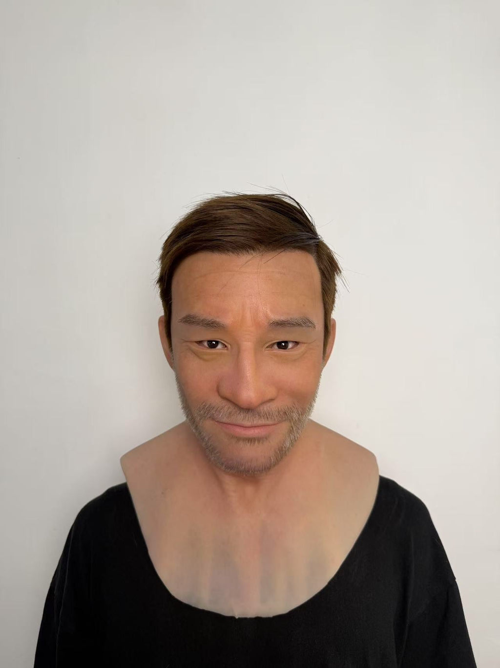 Ultra Realistic Middle-Aged Male Silicone Full Head Mask – Natural Smiling Man Mask for Disguise, Cosplay & Film